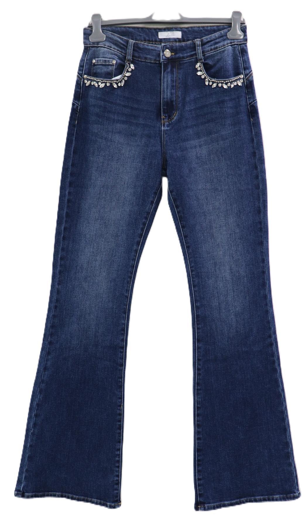 * JEANS FIT. ZAMPA PUSH UP